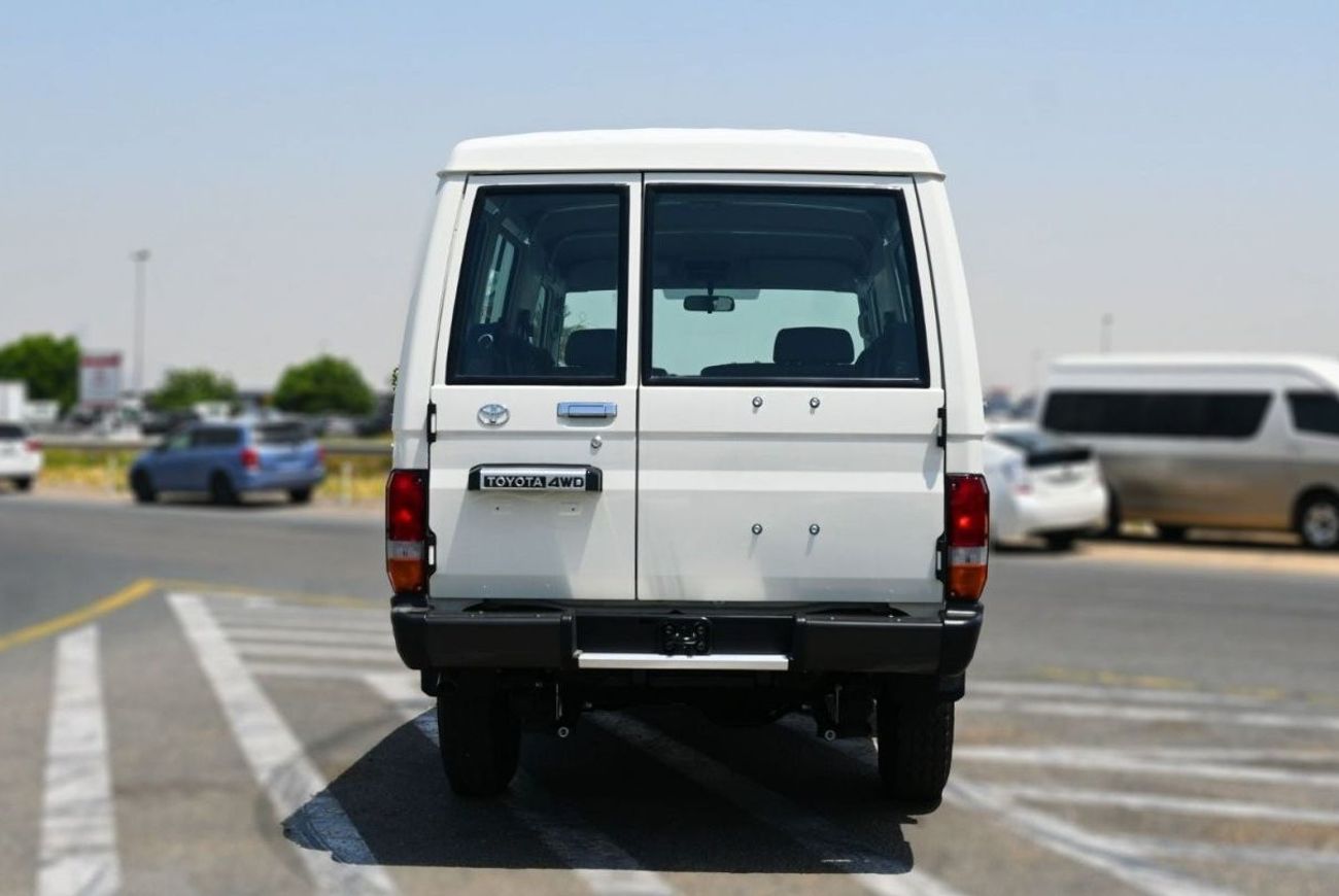 تويوتا لاند كروزر 70 تويوتا لاند كروزر هارد توب LC78 ديزل 4.2 لتر 2024