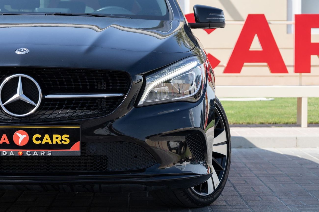 Mercedes-Benz CLA 200 Std 2.0L Mercedes-Benz CLA200 2019 GCC under Warranty with Flexible Down-Payment.