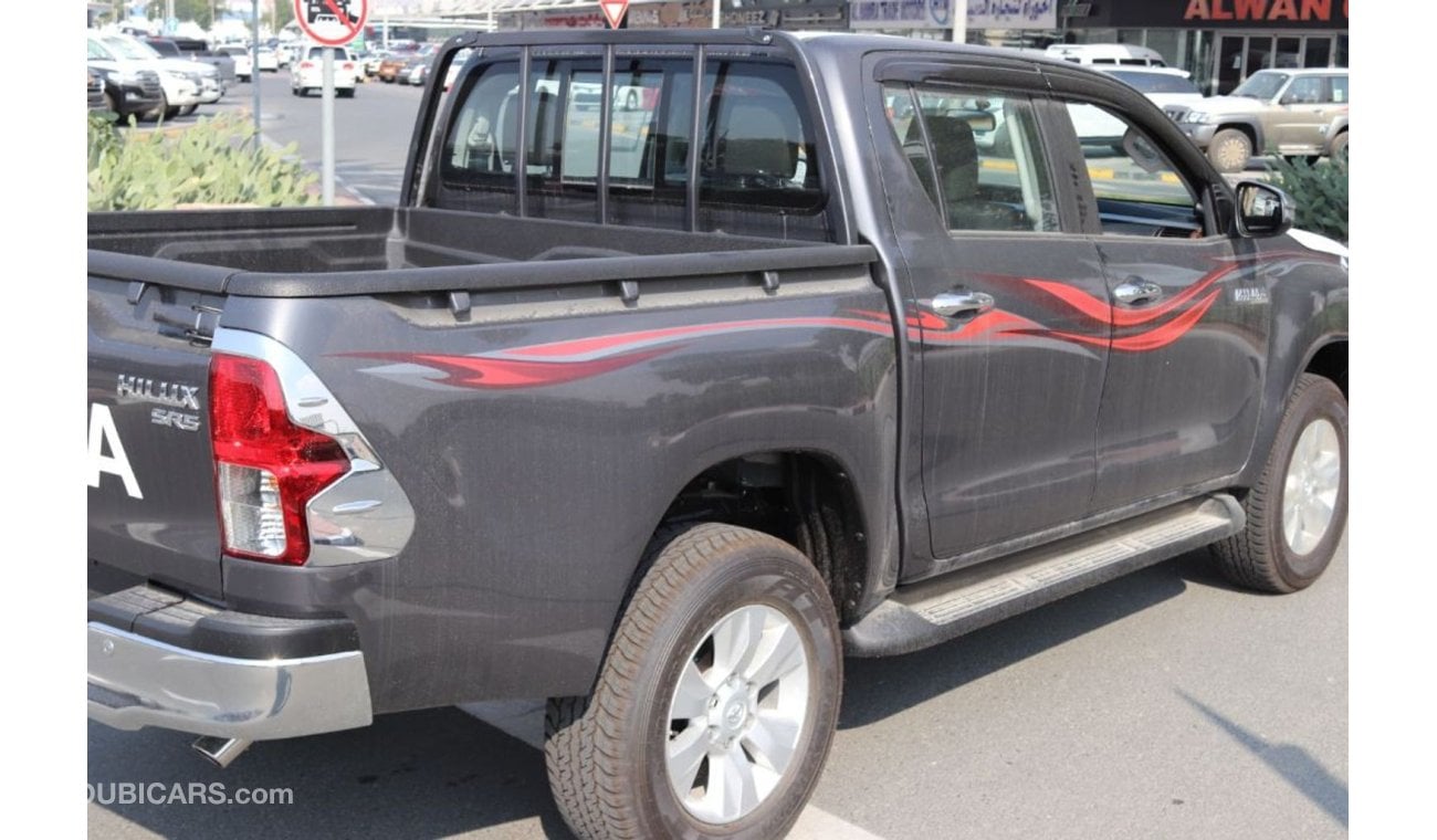 Toyota Hilux 2.4L AT///2020