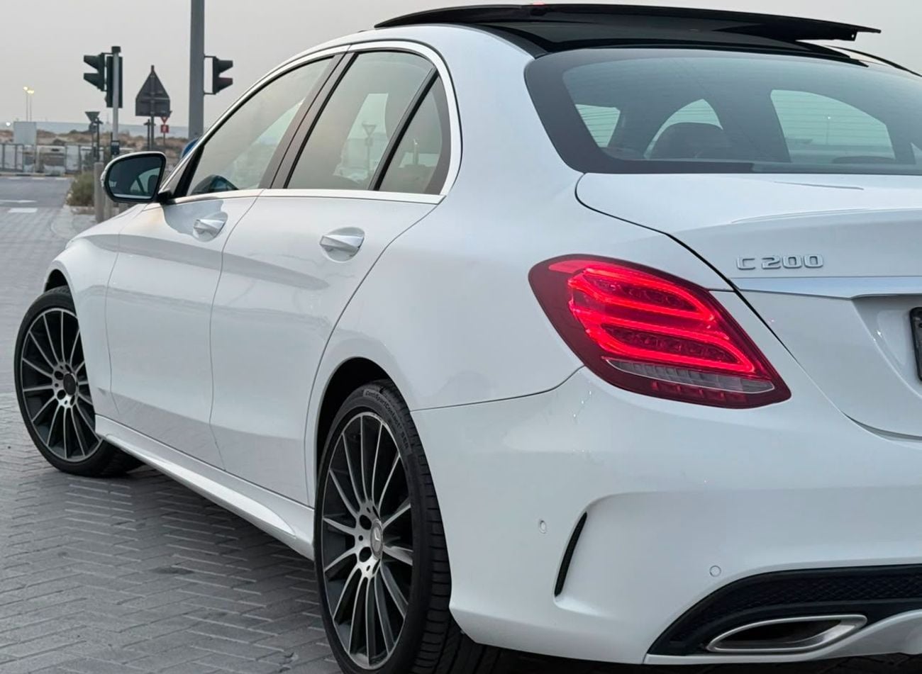 Mercedes Benz C200