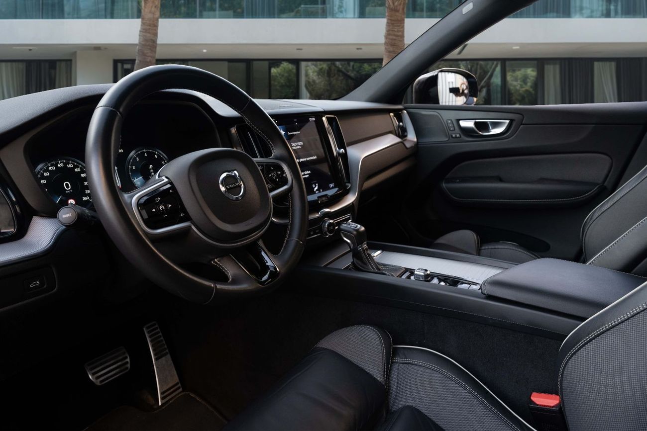Volvo XC60 R-Design | 2,742 P.M  | 0% Downpayment | Excellent Condition!