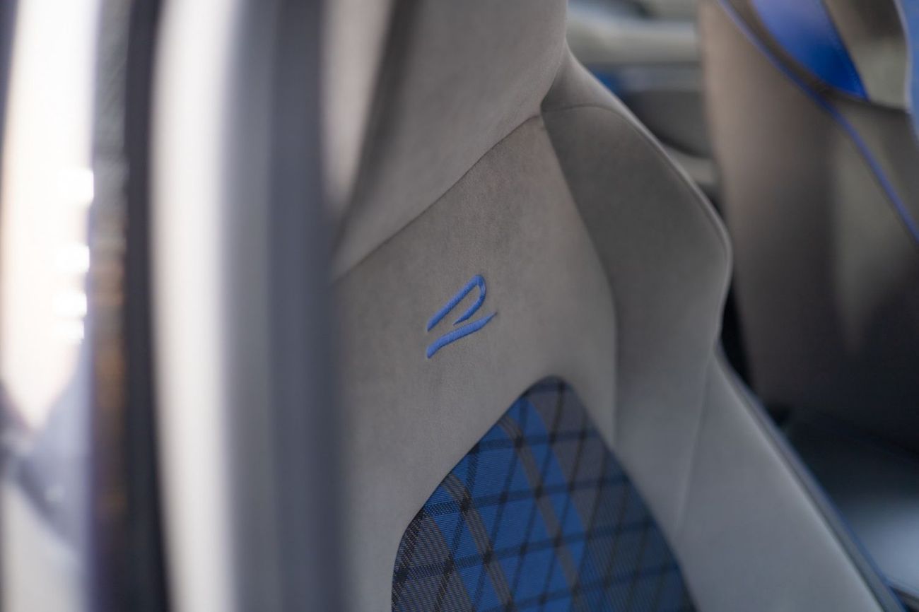 Volkswagen Golf R Line