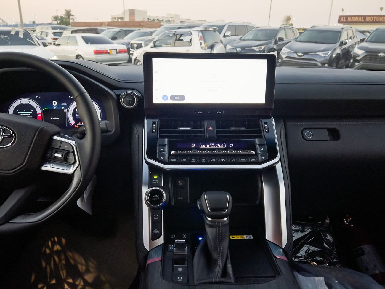 Toyota Land Cruiser 3.5T VXR Hybrid EXPORT ONLY - 2025 LC300 3.5L VXR Hybrid (Bahraini Spec)