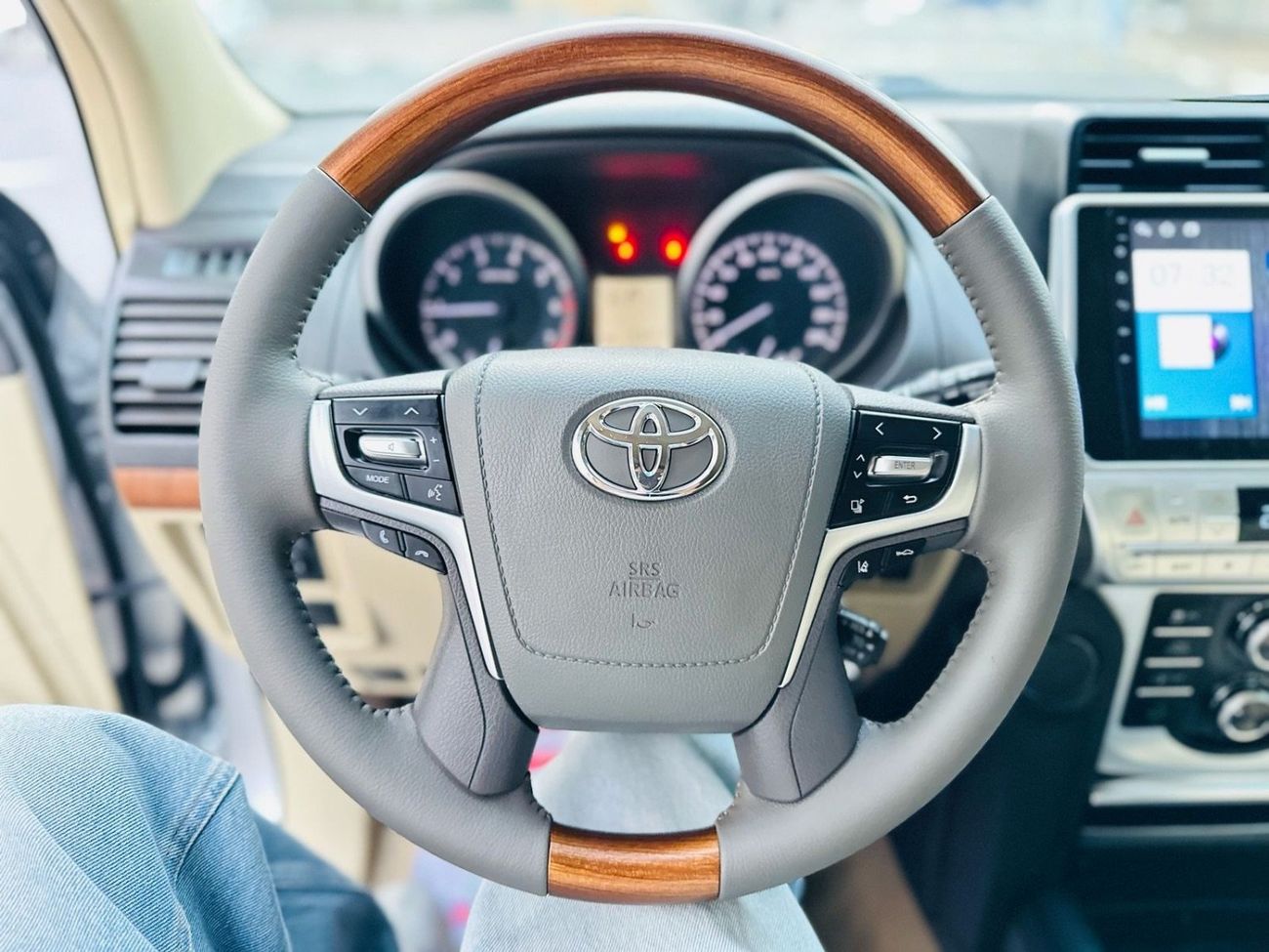 تويوتا برادو TX-L Top 2.7L