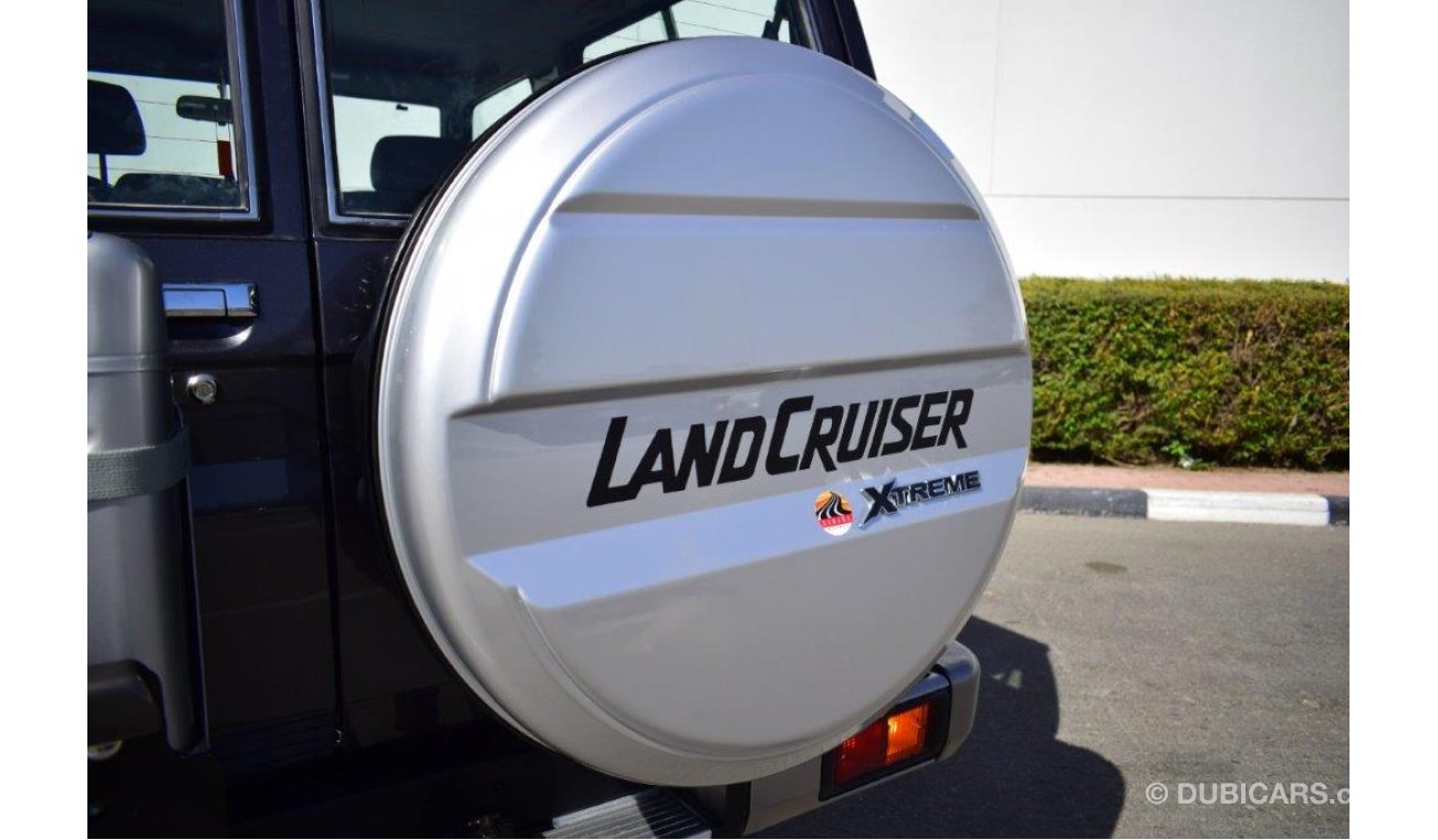 Toyota Land Cruiser 70 71 SHORT WHEEL BASE XTREME V6 4.0L PETROL 5 SEAT MANUAL TRANSMISSION