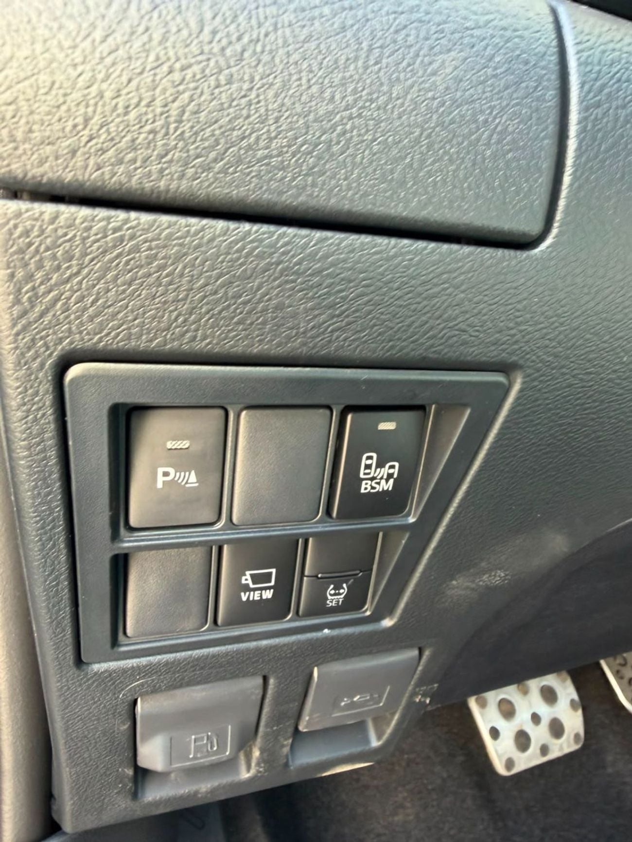 تويوتا هيلوكس Toyota Hilux GR-S 4.0 EXPORT ONLY!!!