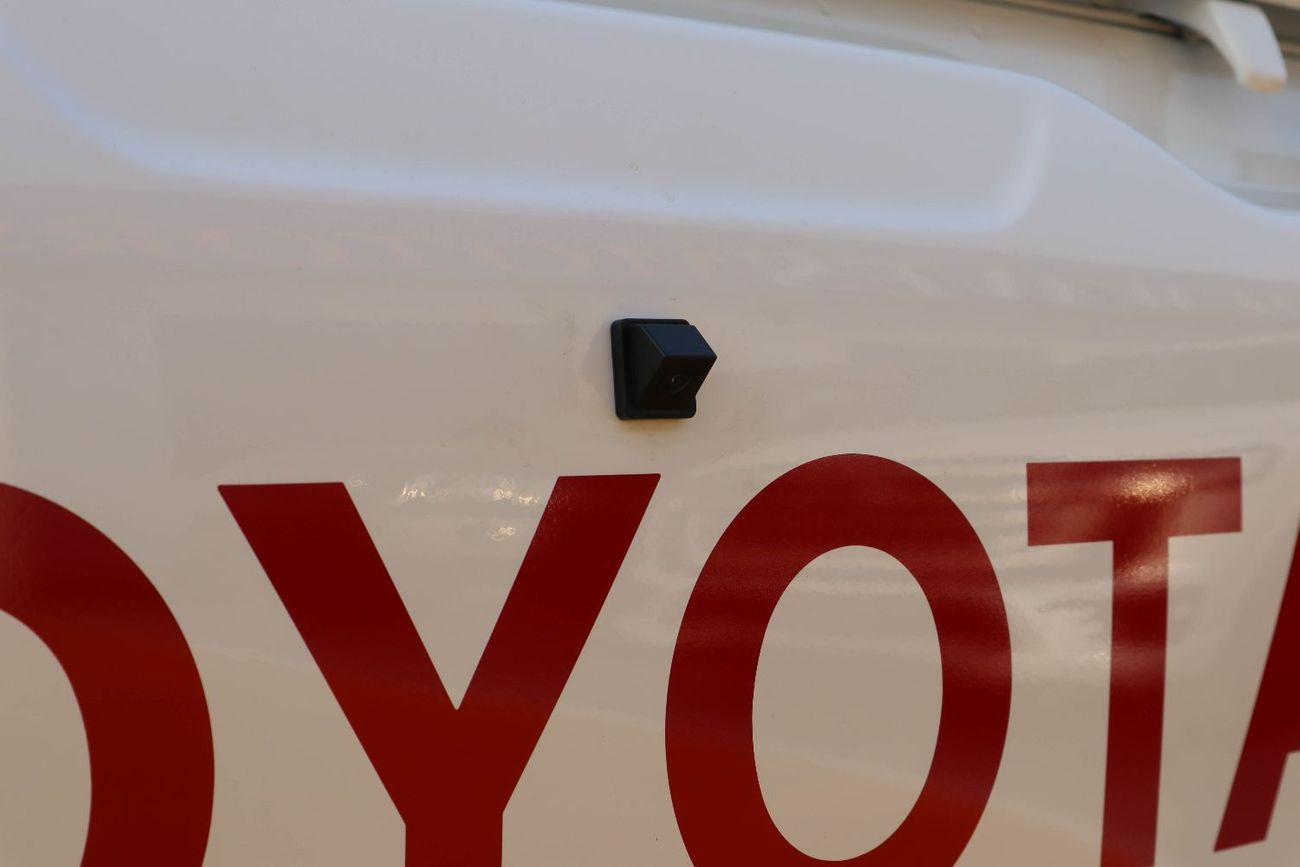 تويوتا هيلوكس GL 2.7L Single Cab Utility