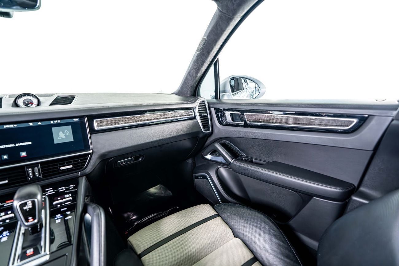 بورش كايان Turbo 4.0L (550 HP)