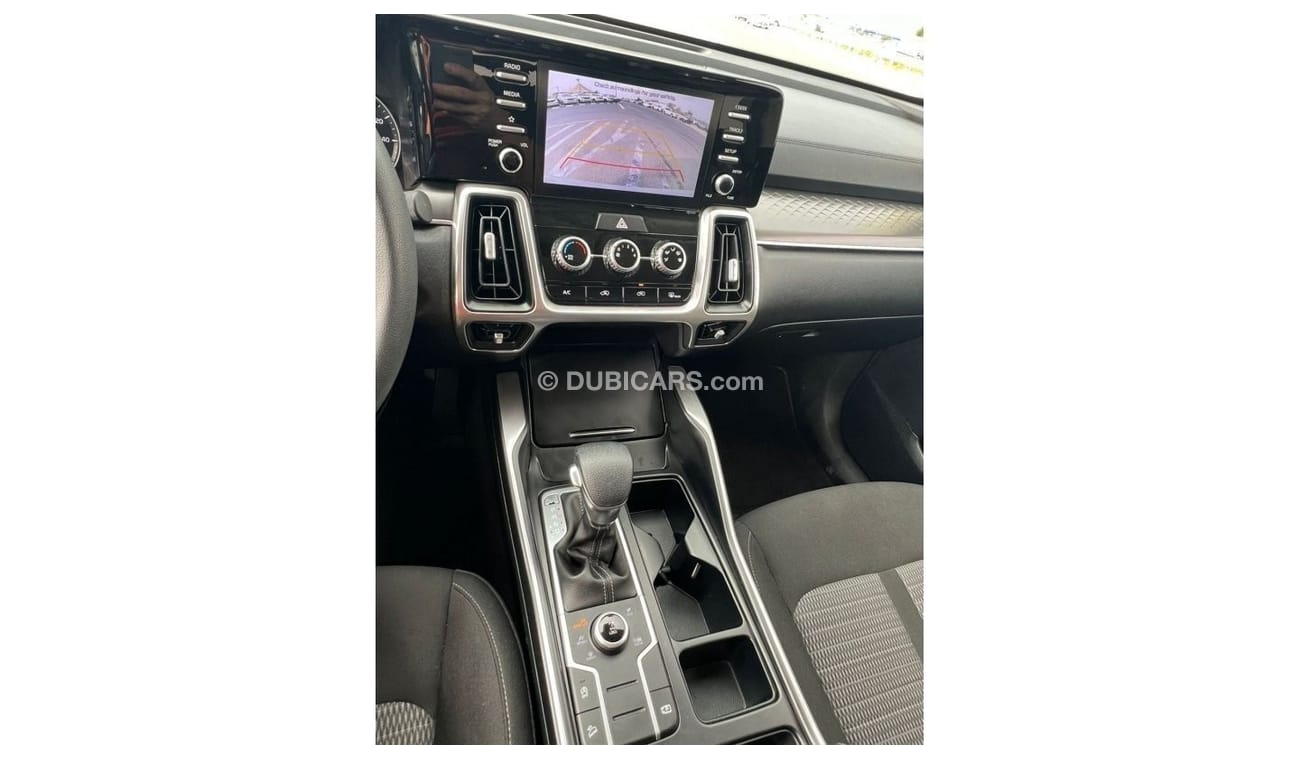 كيا سورينتو 2021 KIA SORENTO 2.5L V4 AWD -  UAE PASS