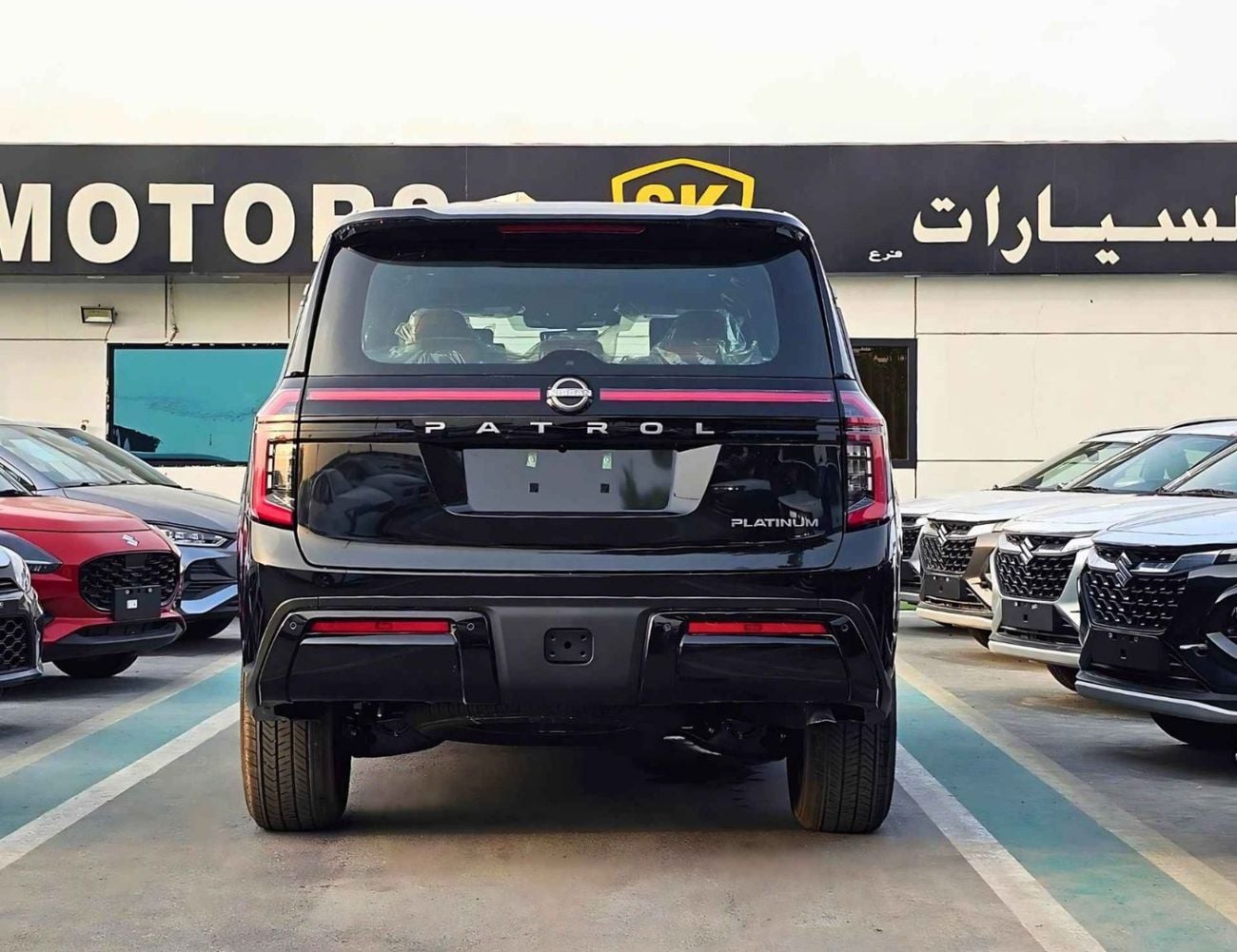 نيسان باترول نيسان باترول SE بلاتينيوم || كاملة المواصفات | بنزين، ناقل حركة أوتوماتيكي، محرك 3.8 لتر V6، دفع ربا