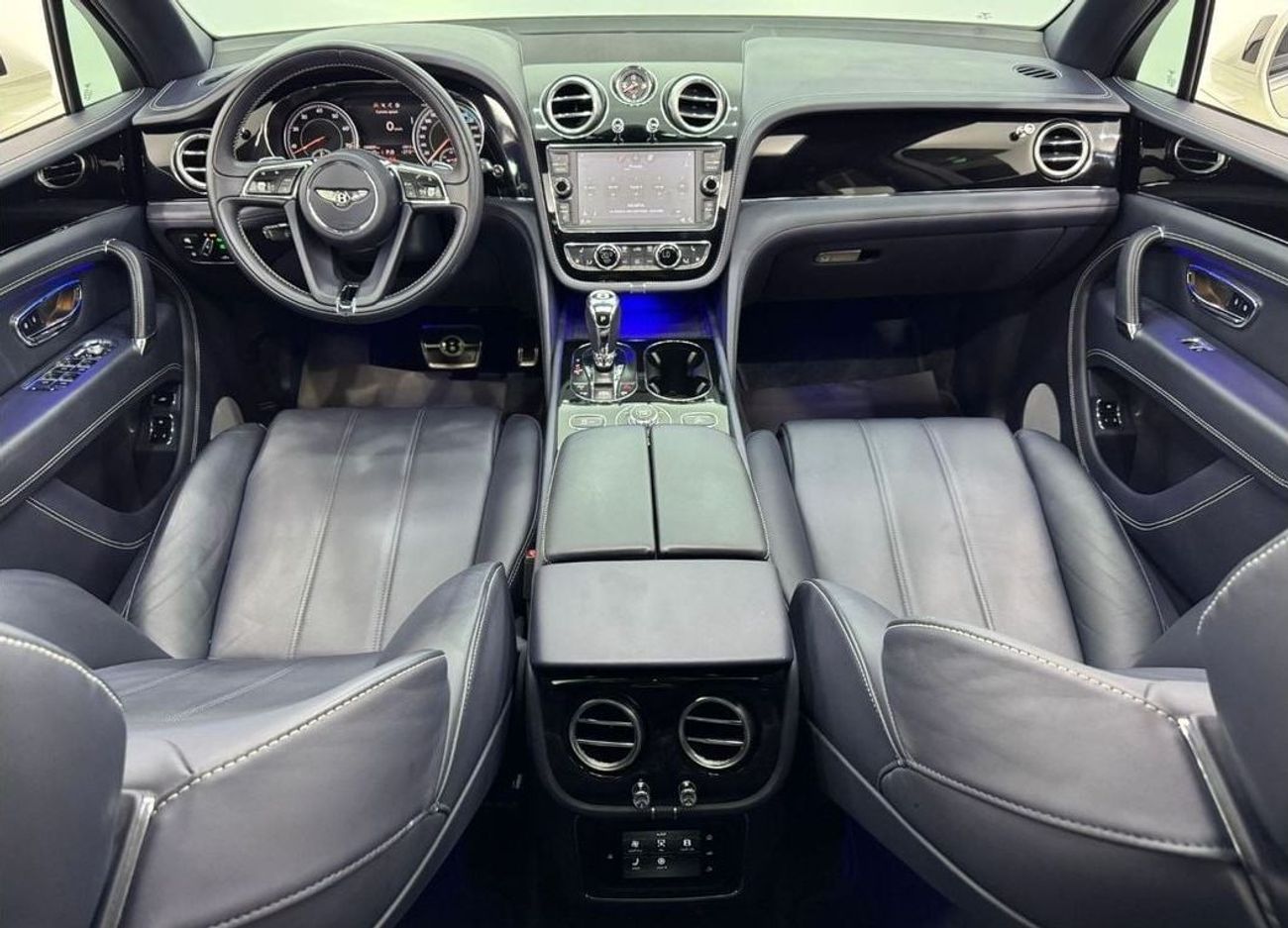 Bentley Bentayga V8 2019 Bentley Bentayga V8, Warranty, Full Bentley Service History, Excellent Condition, GCC