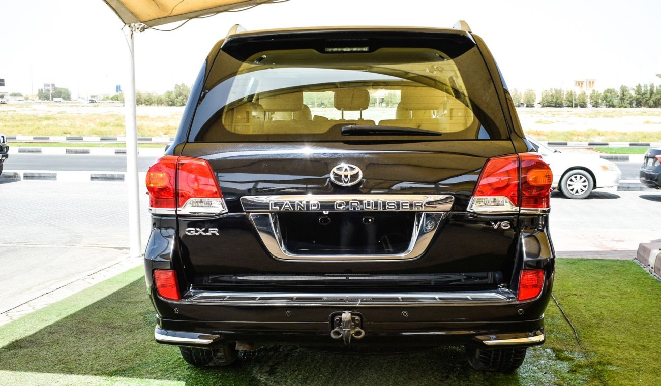 Toyota Land Cruiser GXR V6