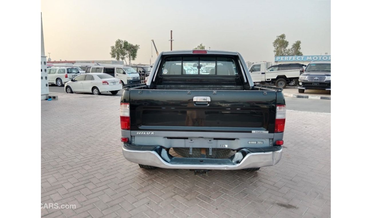 تويوتا هيلوكس TOYOTA HILUX PICK UP RIGHT HAND DRIVE (PM1343)