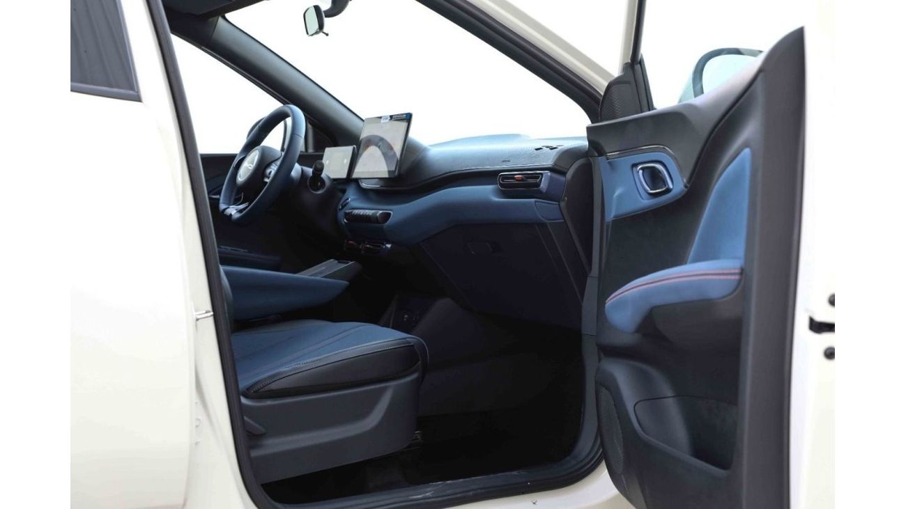 BYD Seagull 2024 BYD Seagull - White inside Blue | Export Only