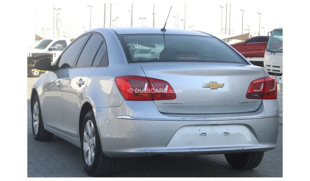 شيفروليه كروز LS شيفورلية كروز 2017 فضي خليجي بحالة ممتازة بدون حوادث