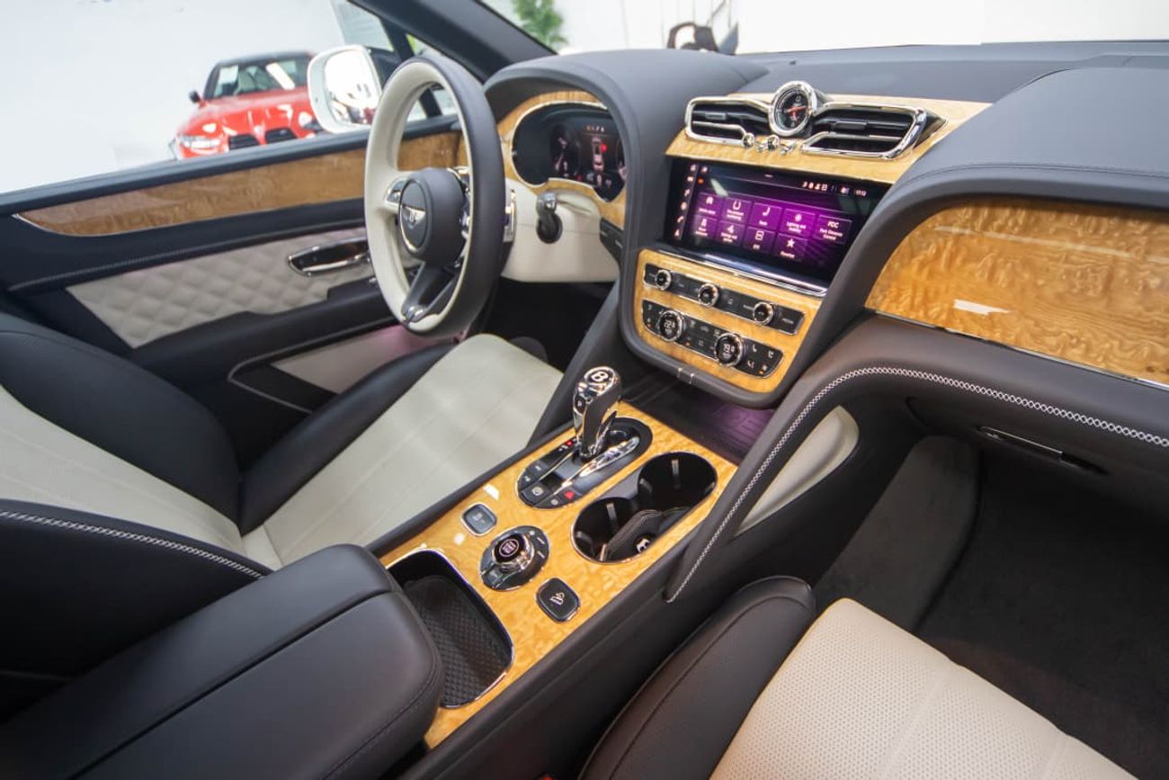 بنتلي بينتايجا Bentayga 4.0T