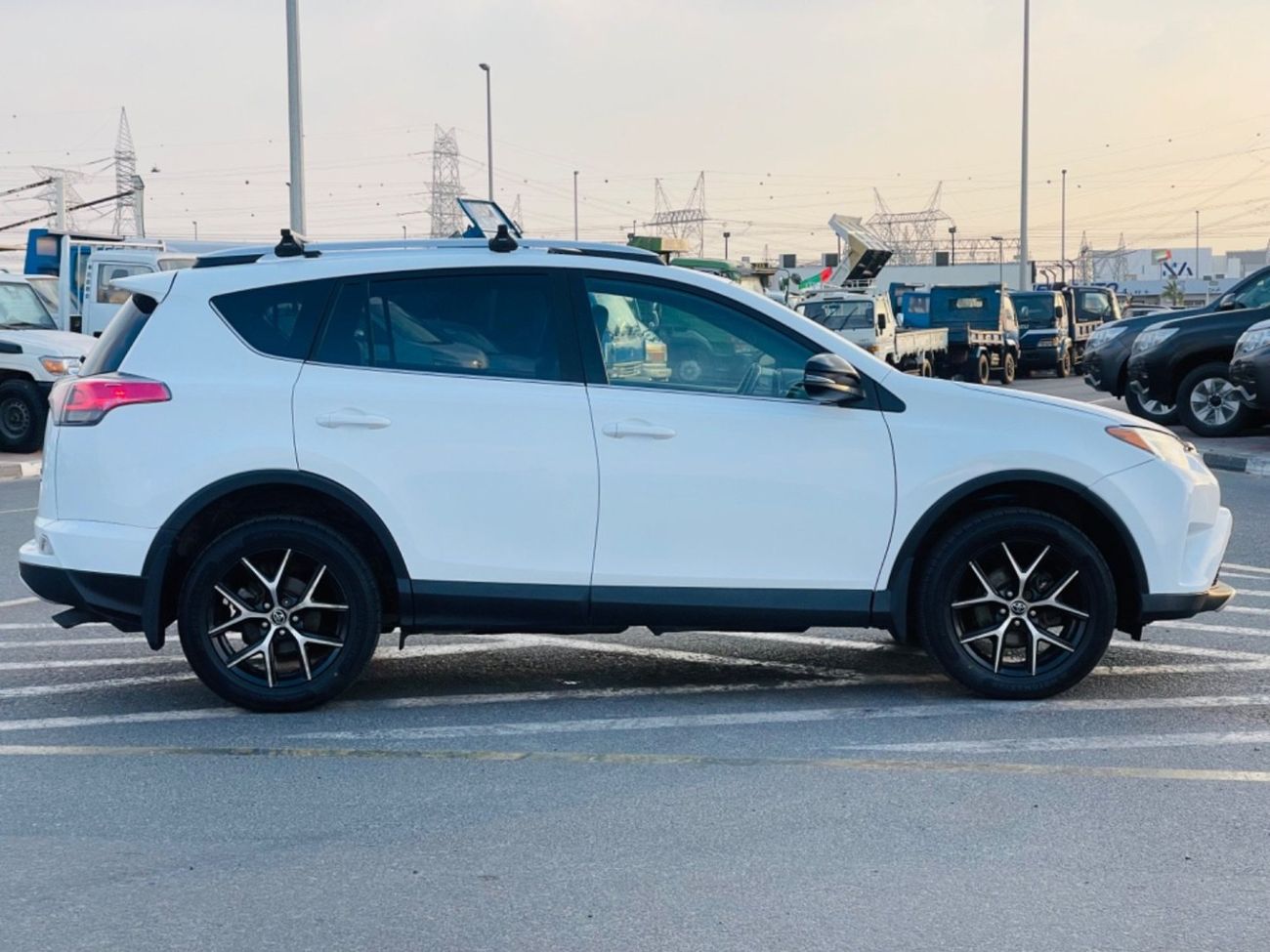 Toyota RAV4 Limited 2.5L SE  2.5L