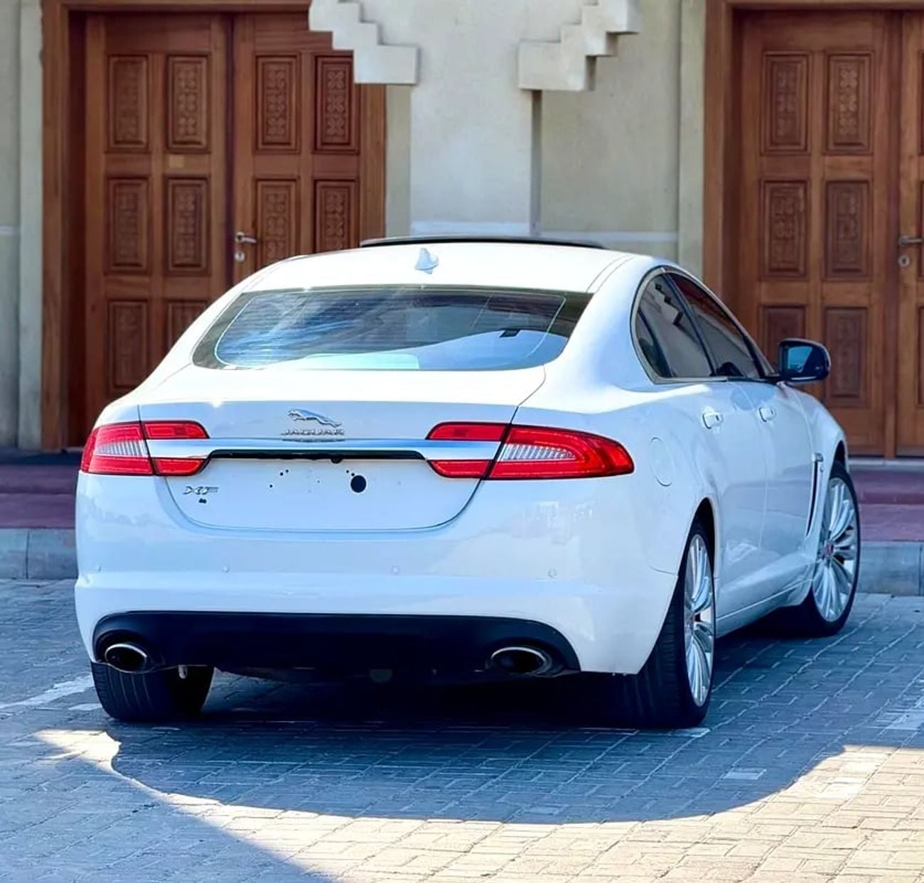 Jaguar F-TYPE جاكوار FX خليجي V6 سوبر تشارج موديل فل اوبشن