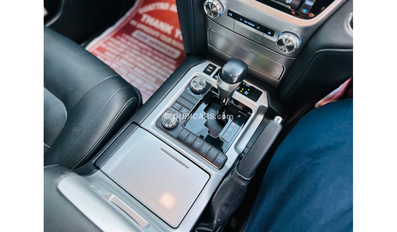 Toyota Land Cruiser Toyota Land Cruiser sahara top of the range