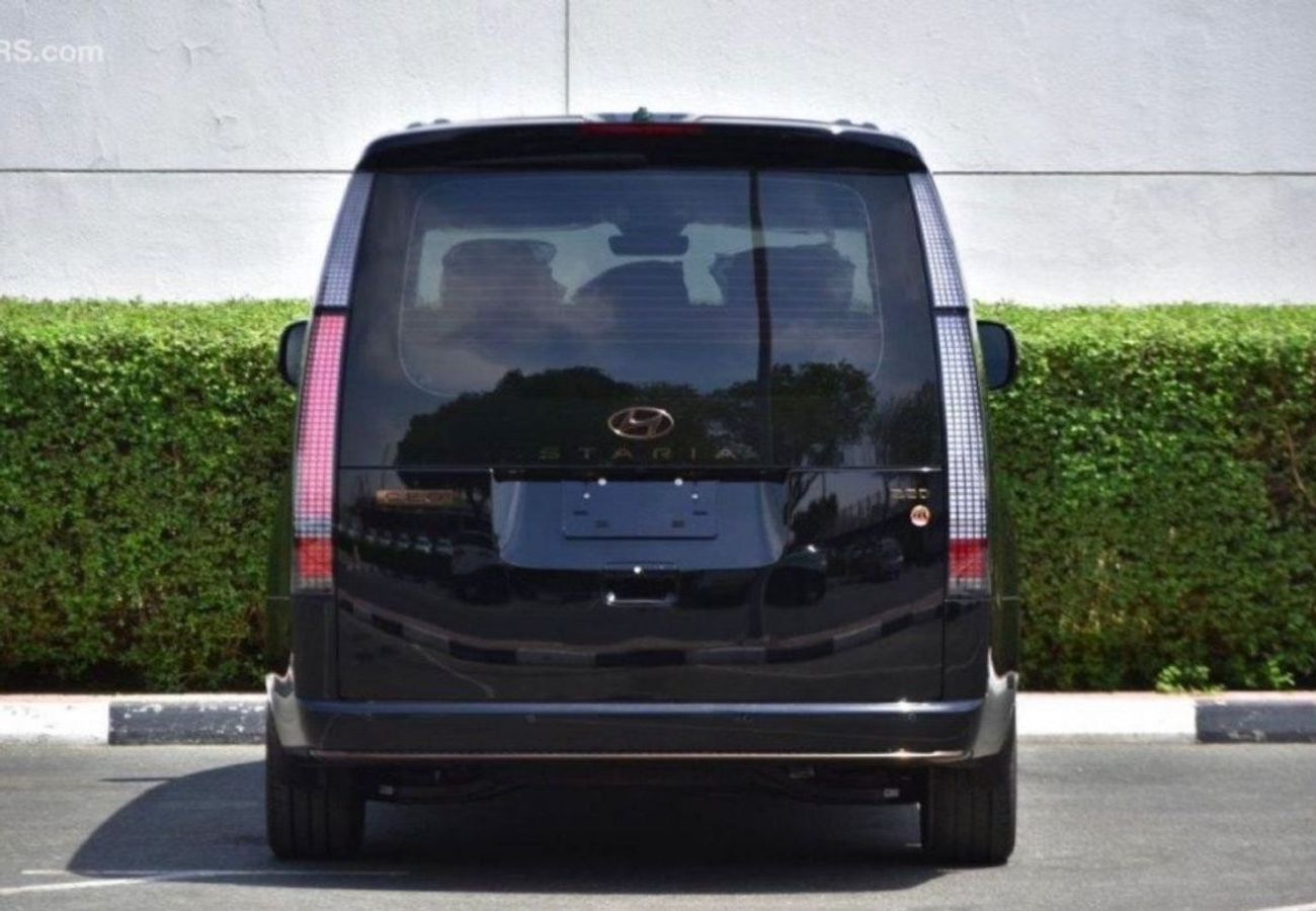 Hyundai Staria VIP 2.2L Diesel 7 Seater AWD Automatic