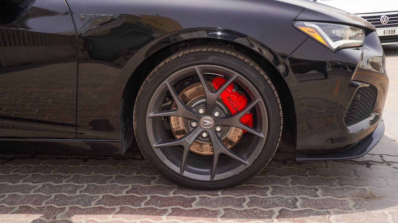 أكيورا TLX TYPE S