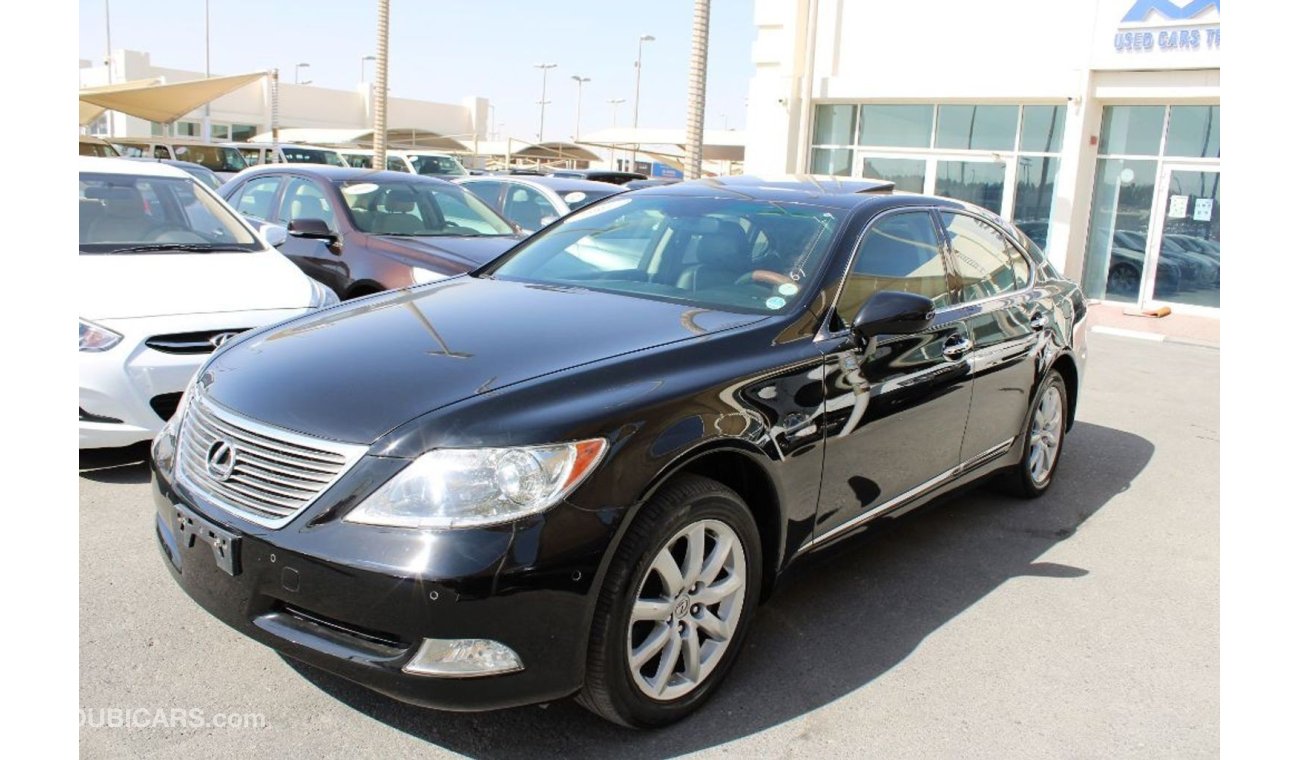 Lexus LS460 IMPORTED FROM KOREA - VCC PAPERS / ACCIDENTS FREE - FULL OPTION