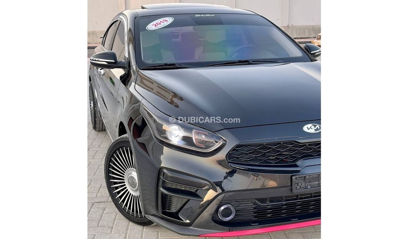 كيا سيراتو MPI توب كيا سيراتو 2019 خليجي بحالة ممتازة فل اوبشن بدون حوادث