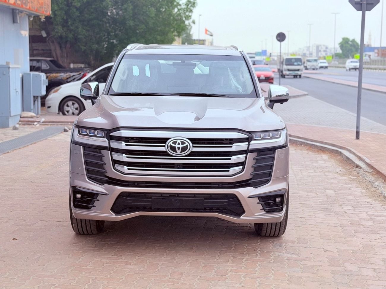تويوتا لاند كروزر GXR 2022 V6 full option Top the range petrol