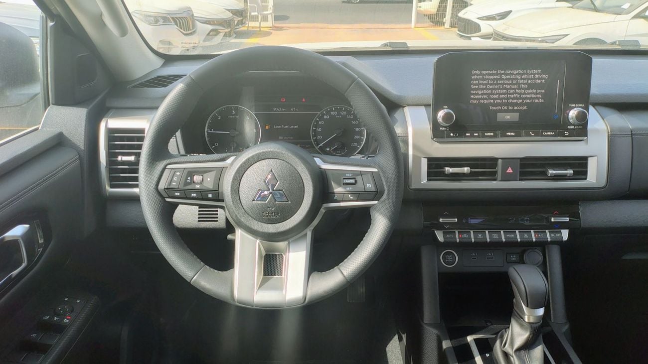 Mitsubishi L200 GL 2.5L Double Cab Utility RWD