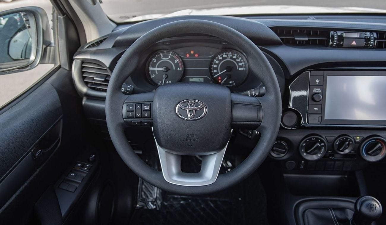 تويوتا هيلوكس SGLX TOYOTA HILUX DC 2.4D MT 4X4 P.WINDOW MY2024 – SILVER