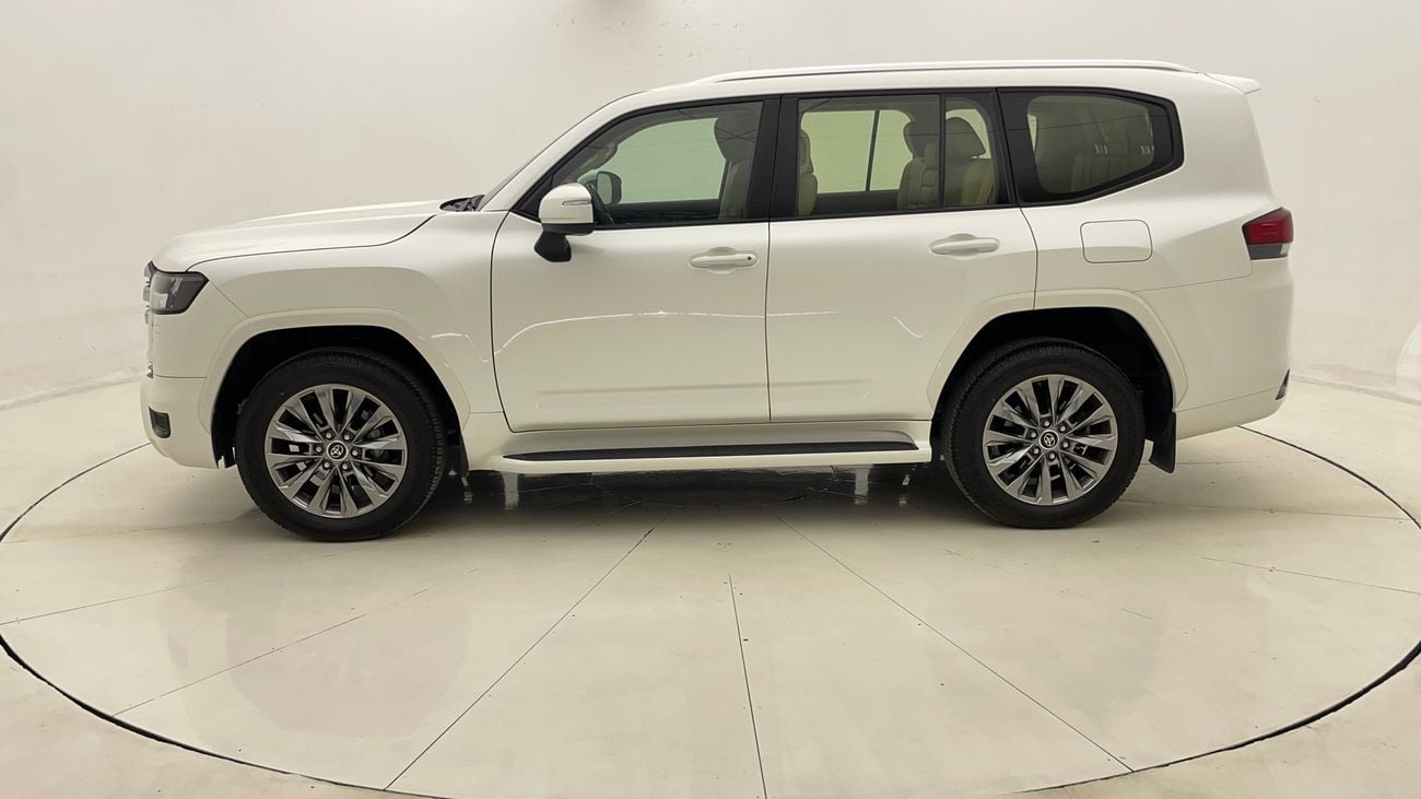 تويوتا لاند كروزر GXR 4 | بدون دفعة مقدمة | اختبار القيادة في المنزل