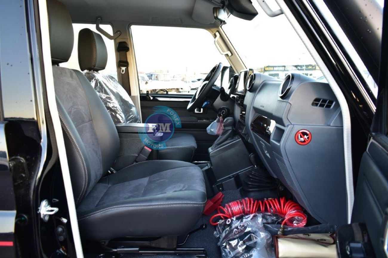 تويوتا لاند كروزر 70 76 40th Anniversary LX-Z 2.8L Diesel 4WD Automatic