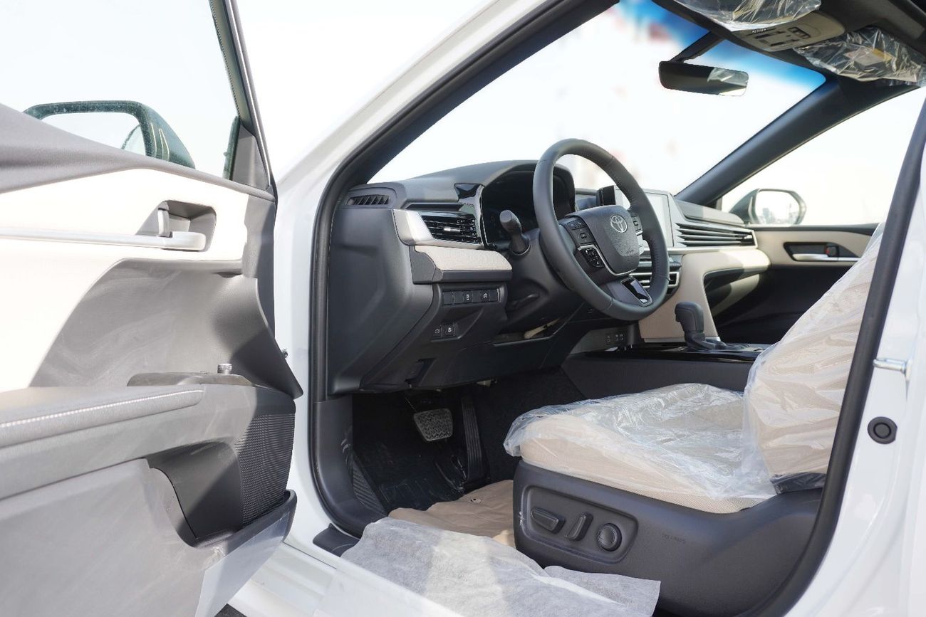 تويوتا كامري 2025 MODEL TOYOTA-CAMRY 2.5L HEV (WITH SUNROOF, 17" AL, REAR CAMERA)
