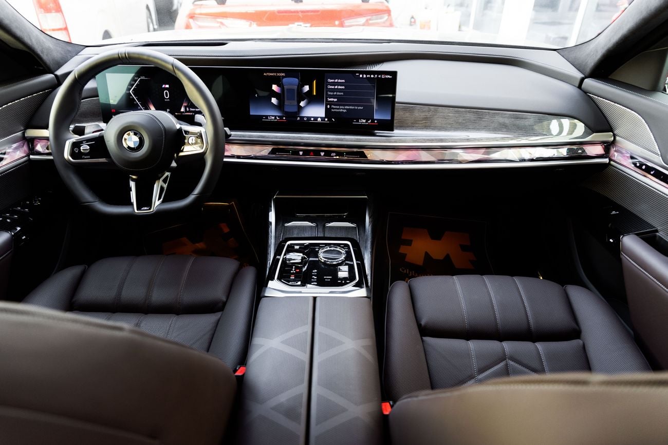 BMW 735i BMW 735i M Sport Individual – 2026 | GCC | 2 YEARS WARRANTY | Only 2,044 KM | AED 399,000