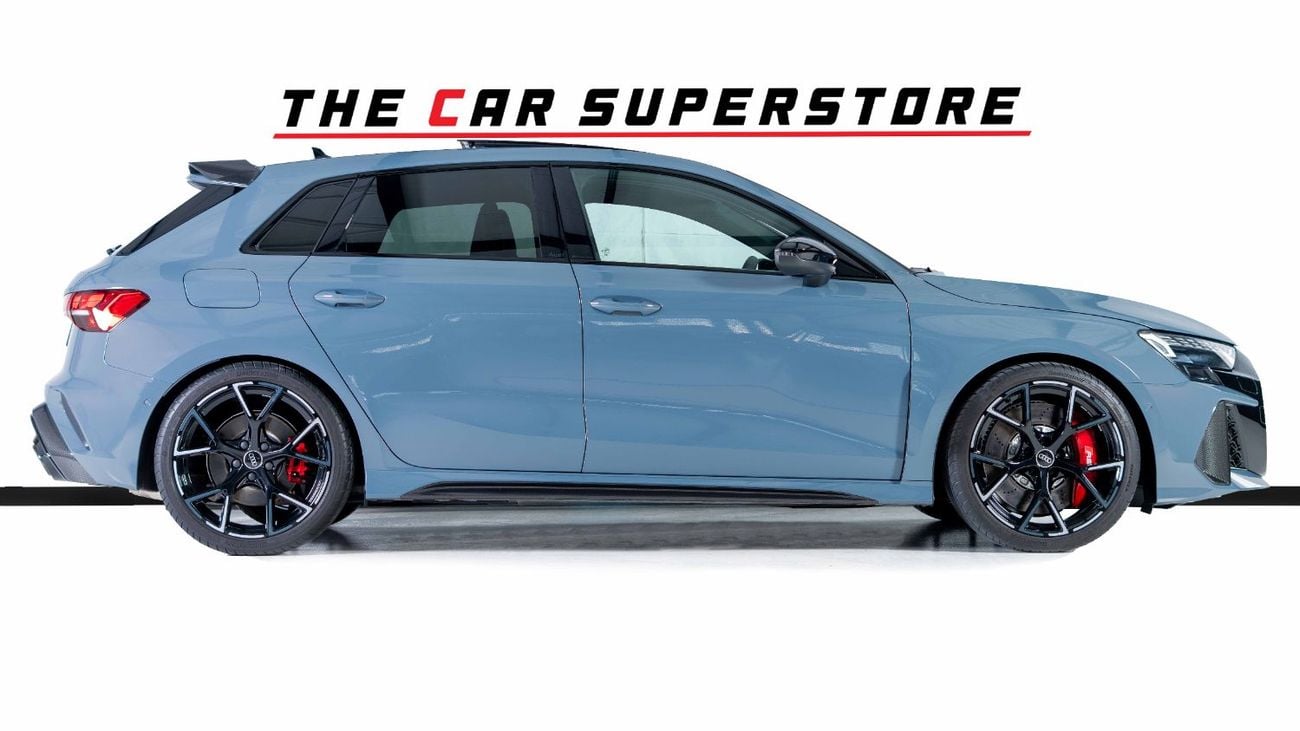 Audi RS3 TFSI quattro 2.5L Sportback Al Nabooda warranty Service Contract-Carbon RS Bucket Seats-Special Colo