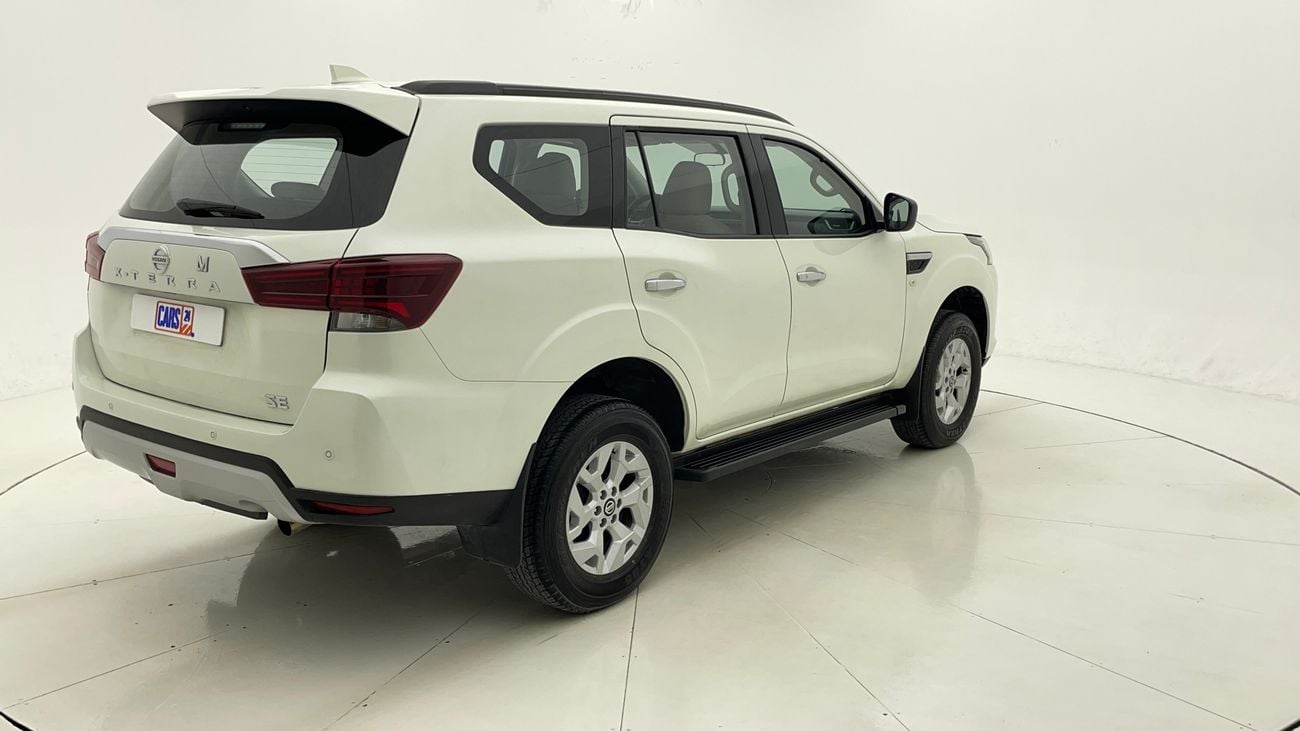 نيسان إكستيرا SE 2.5 | بدون دفعة مقدمة | اختبار قيادة مجاني للمنزل