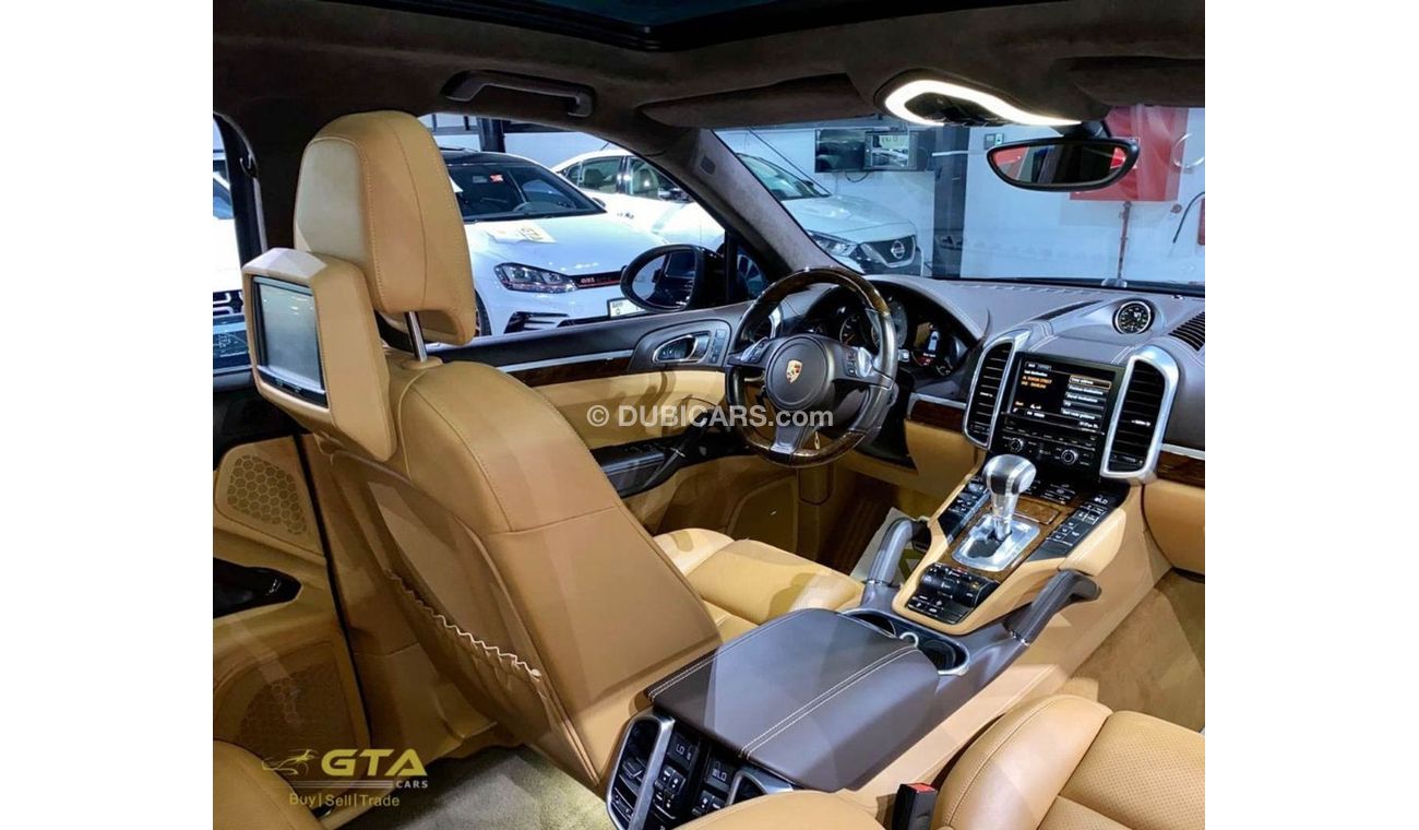 Porsche Cayenne 2014 Full Option Porsche Cayenne GTS Black Edition Full Naboodah service