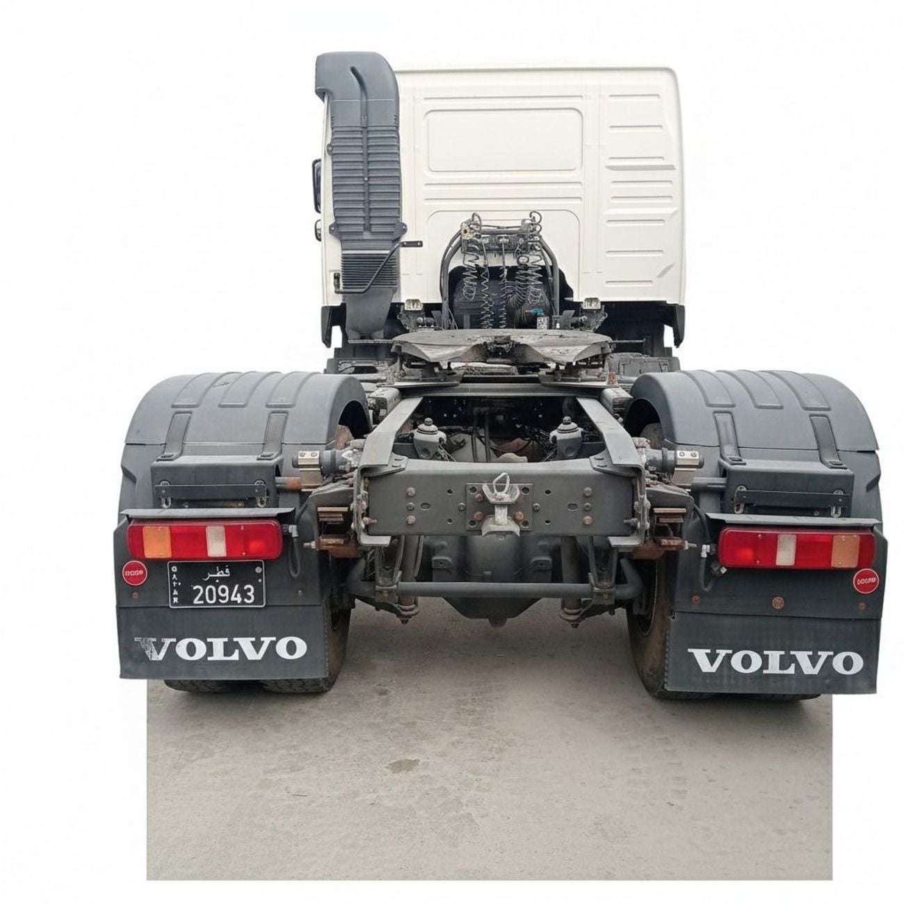 فولفو إف إم شاحنة فولفو FM 400 ذات الدفع الثنائي موديل 2016