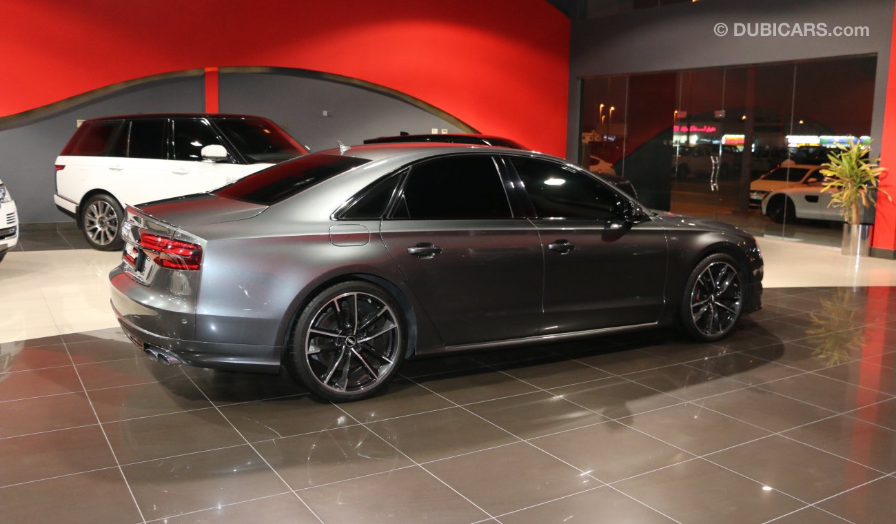 Audi S8 Plus