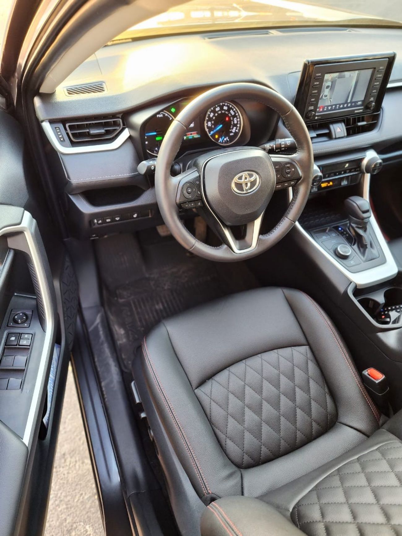 Toyota RAV4 RAV4 XLE HYBRID