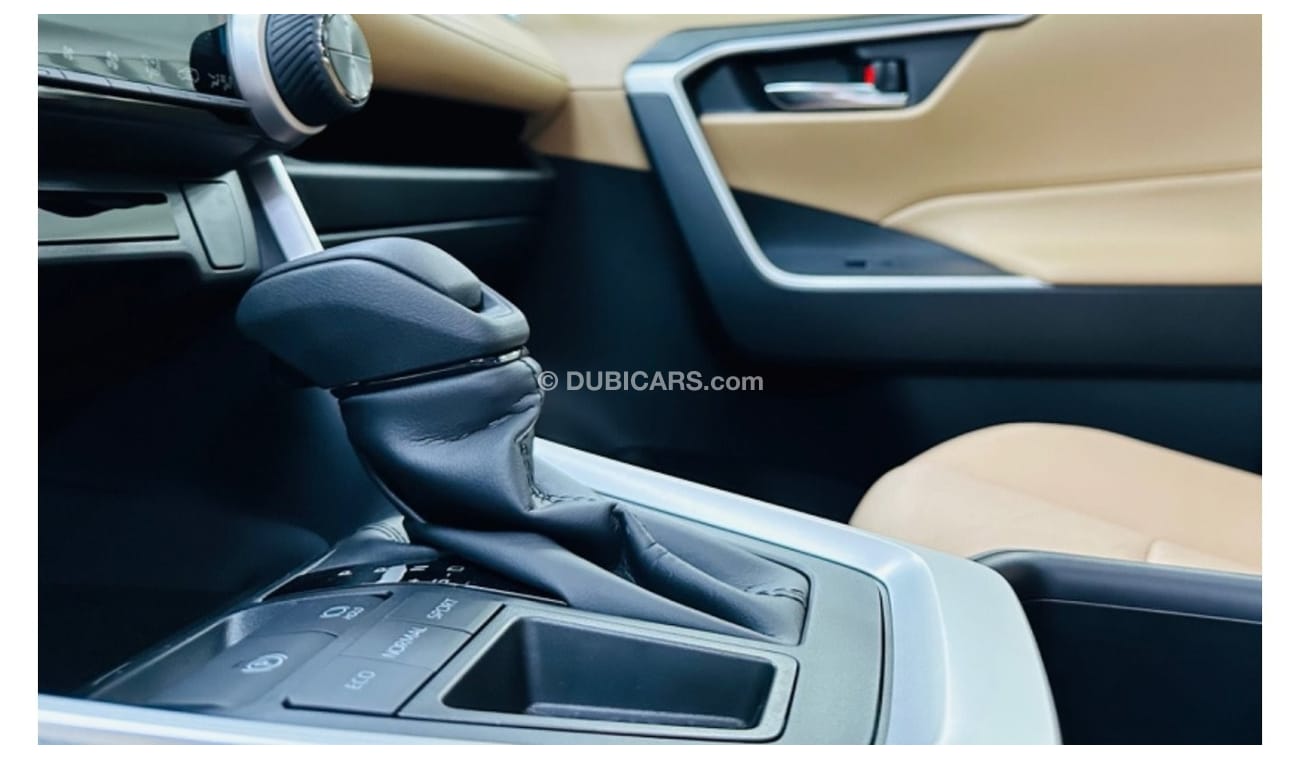 Toyota RAV4 GCC .. Warranty .. VX .. Brand New .