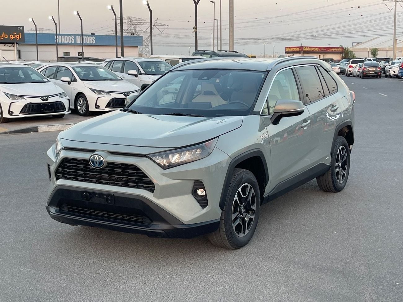 Toyota RAV4 LE 2.5L (219 HP) 2019 TOYOTA RAV4 LE HYBRID 4x4 IMPORTED FROM USA