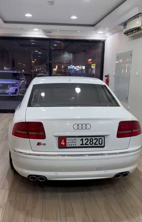 أودي S8 Audi S8 5.2 V10