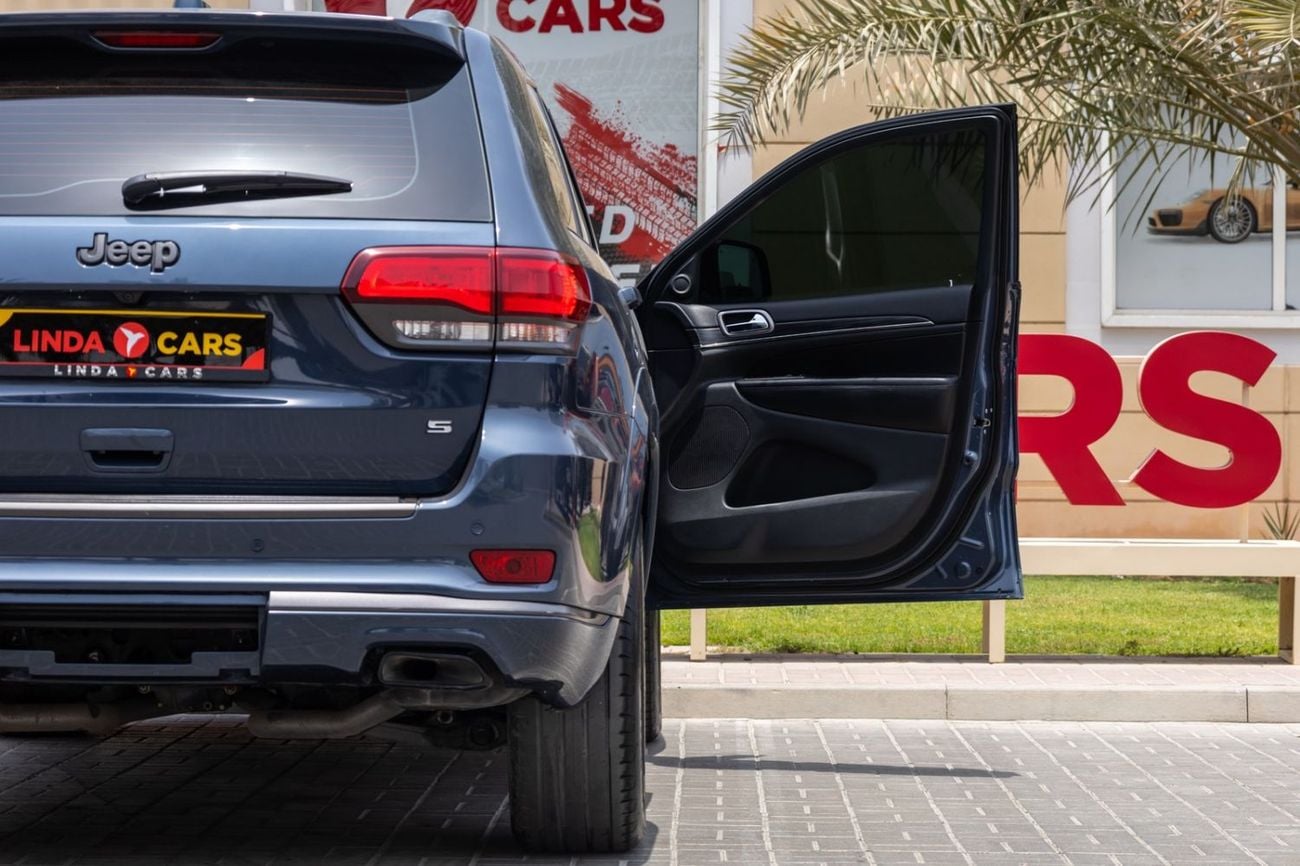 Jeep Grand Cherokee Jeep Grand Cherokee 2019 GCC specs for 1,406.00 AED monthly