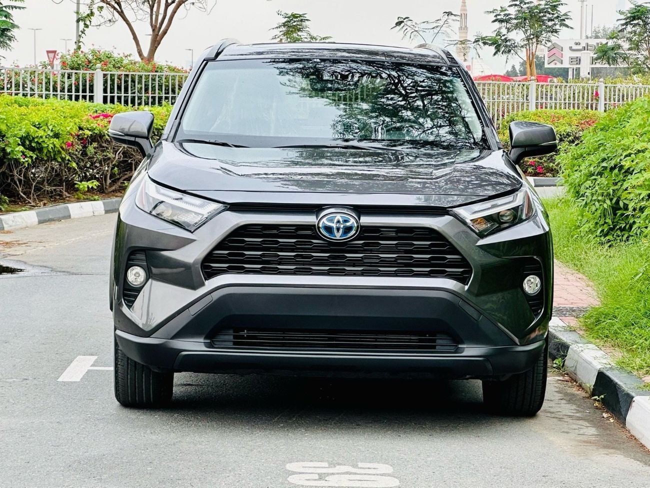 Toyota RAV4 XLE HEV 2022 Model XLE Hybrid 2.5L V4 Full Option Very Clean And Perfect condition