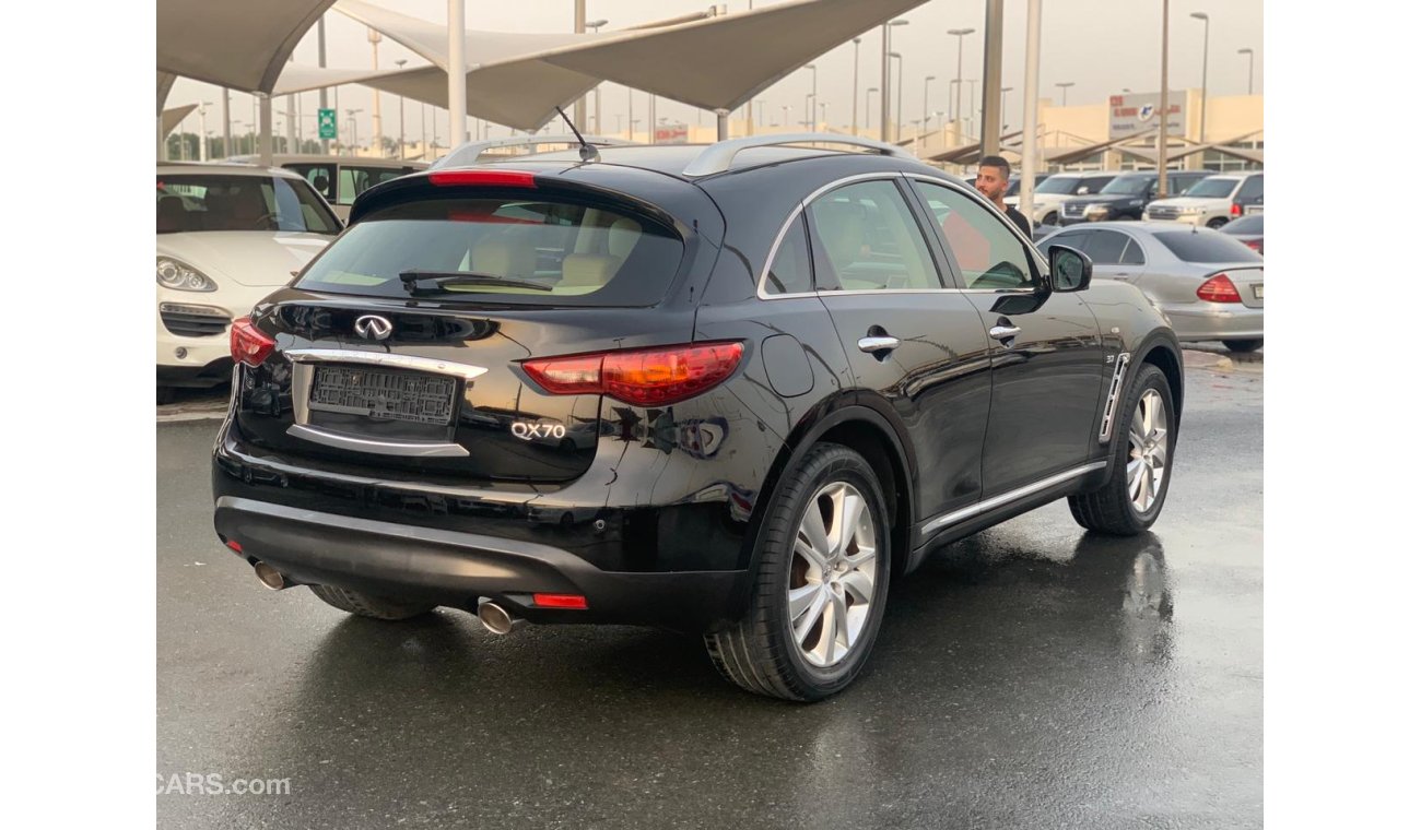 Infiniti QX70 Infiniti QX 70_Gcc_2014_Excellent_Condihion _Full option