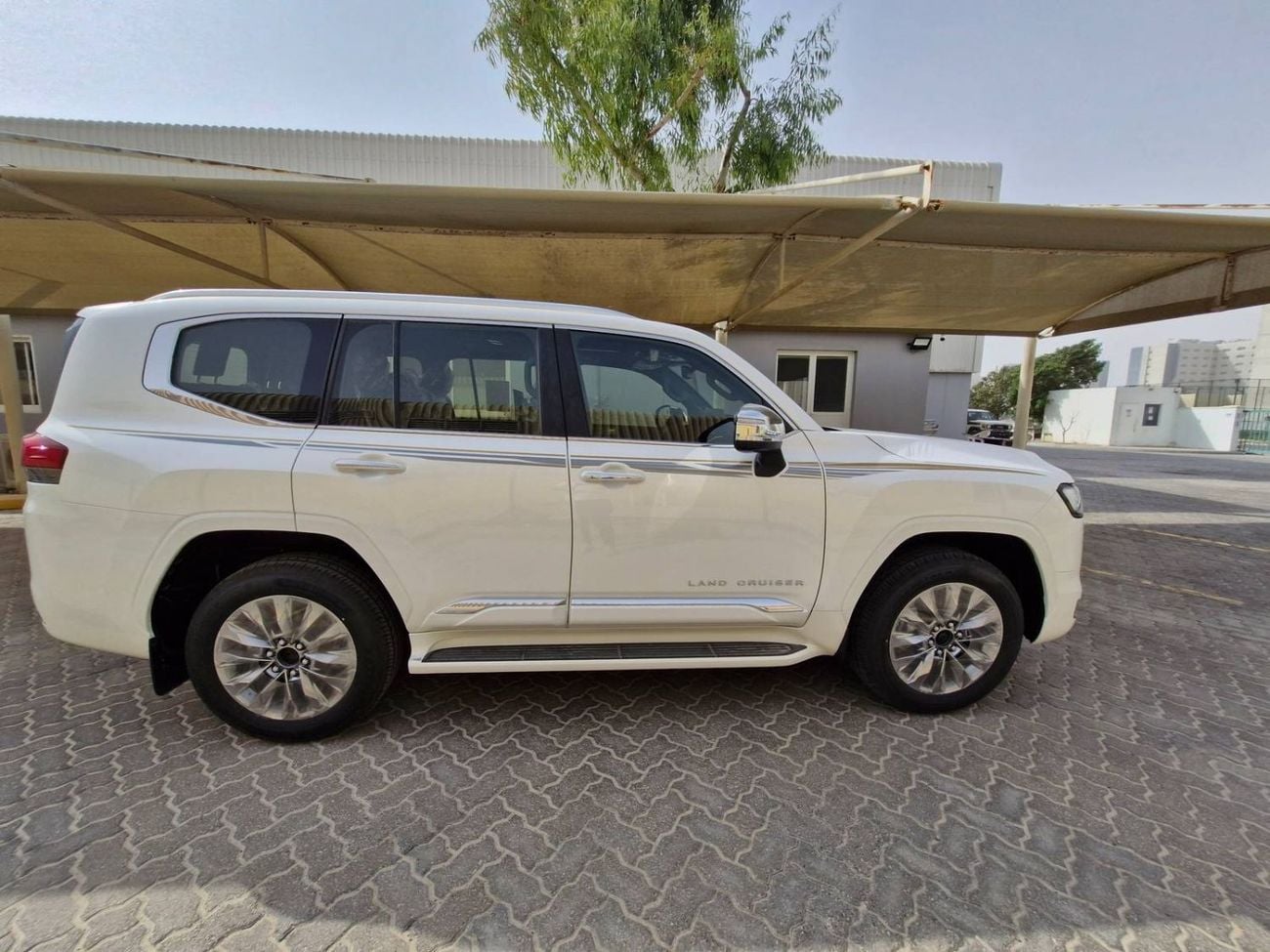 تويوتا لاند كروزر Toyota LC300 VX 4.0 2026 Full option