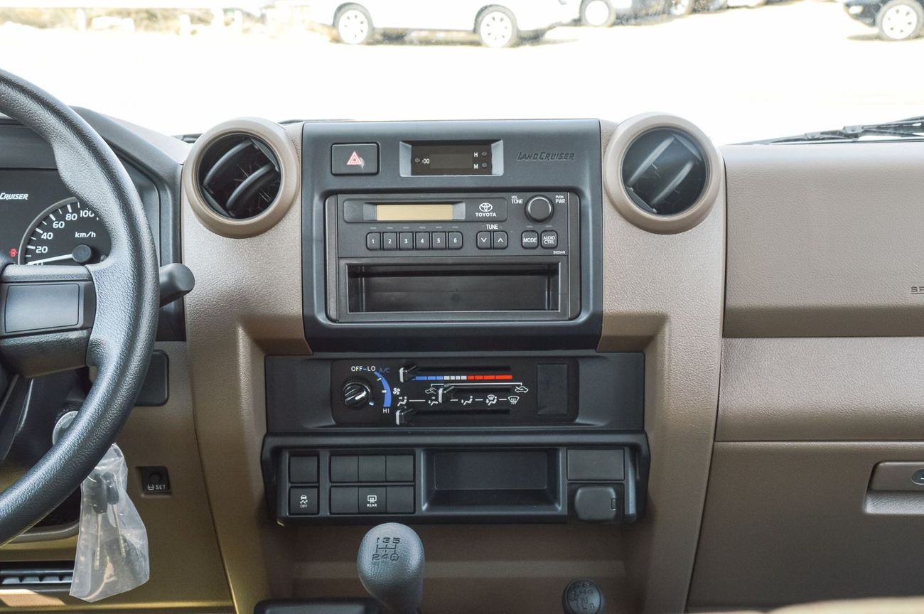 تويوتا لاند كروزر 70 LX78 V6 4.0L Petrol 2024YM