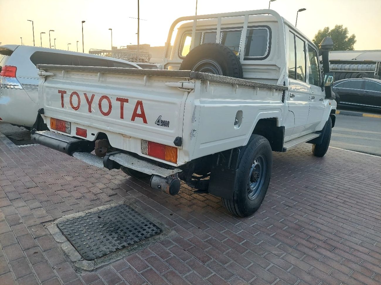 Toyota Land Cruiser Pick Up DC 4.2L DIESEL MANUAL TRANSMISSION ( 1HZ)