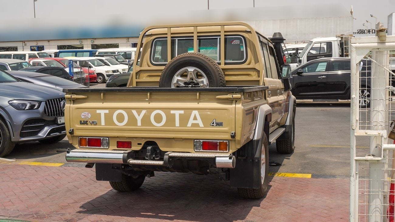 تويوتا لاند كروزر بيك آب 4.0L